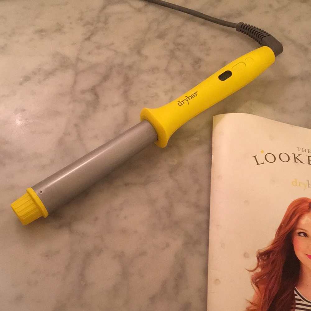 The wrap party 💛✨drybar wand